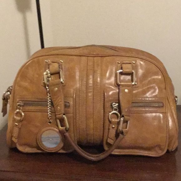 Charles David Handbags - Charles David genuine leather purse